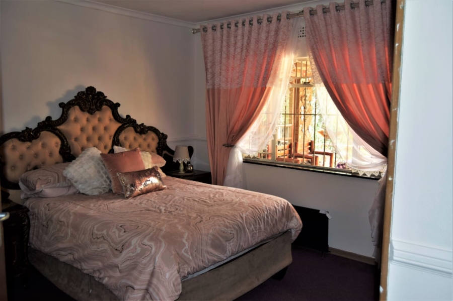 4 Bedroom Property for Sale in Vaalpark Free State
